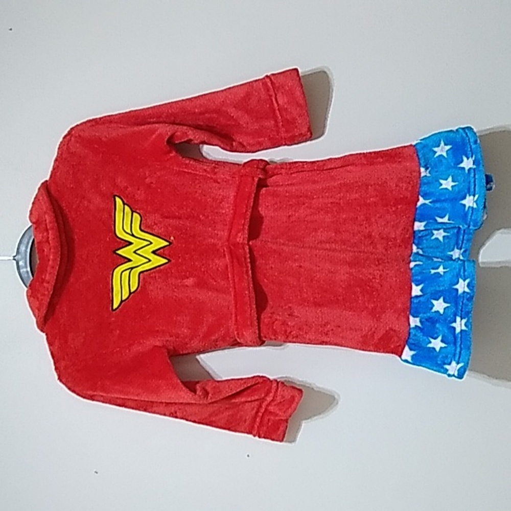 Wonder Woman Little Girl's Robe - Picture 3 of 3